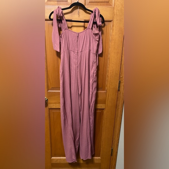 NWT Trixxi Tie Strap Jumpsuit - Picture 4 of 4